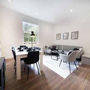 https://3bdr-city-centre-arena.yorkshirehotels.net