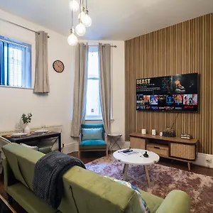 https://apt-cosy-1-double-bedsofa-bed-city-centre.yorkshirehotels.net